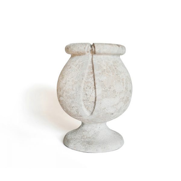 vaso in pietra da esterno
