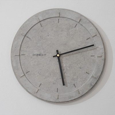 orologio in pietra personalizzato