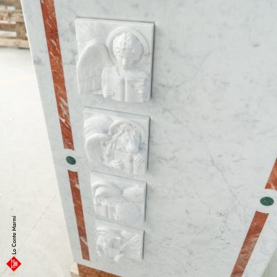 Ambone in marmo di Carrara